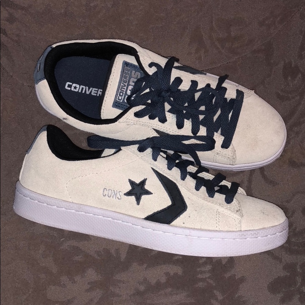 Cream & Navy Suede Converse Cons Skateboard Shoes